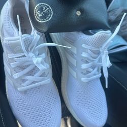 Shoe And sunglasses Combo ($300+ In Value)