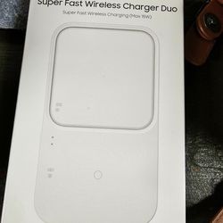 Samsung Wireless Fast Charger Duo Open Box