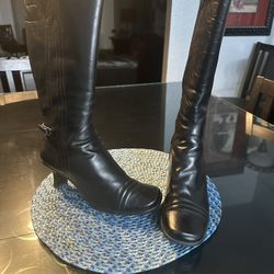 Nine & company Leather Boots  8 1/2