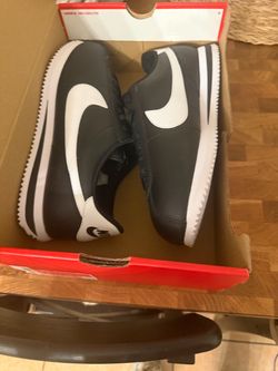 Men’s Nike Cortez size 11