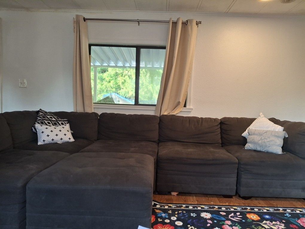 Sectional couch. Used, Good Condition
