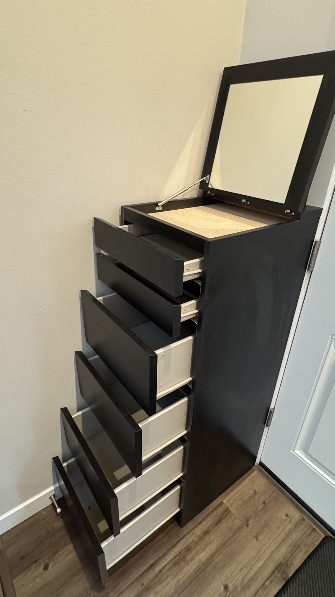 Ikea Malm 6 Drawer Vanity Dresser w/ Mirror