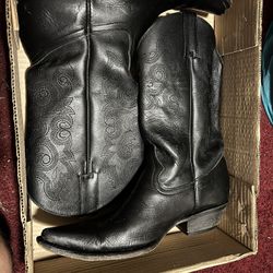 Snip Toe Black Boots Leather Pointy Size 8 Like 9 1/2 