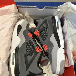 Jordan 4 Infrared DS Size 9 