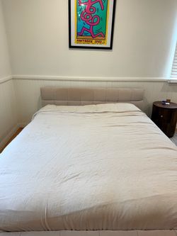 Upholstered Bed Frame with Tufted Headboard