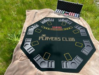 Folding Poker Table Top and Chip Set