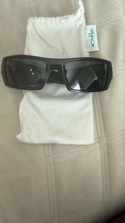Oakley men’s sunglasses