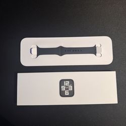 ⌚️Apple Watch SE (2nd Gen) – 44mm Silver Aluminum (GPS + Cellular) – Storm/Blue Sport Band