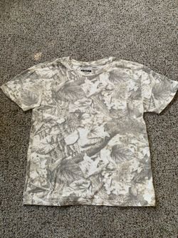 Tilly’s RSQ T-shirt