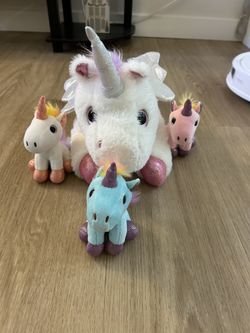 Mom Unicorn& 3baby Unicorn