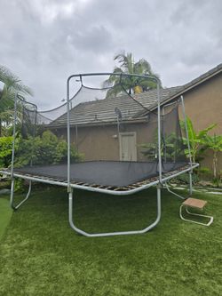 Trampoline 14' Square