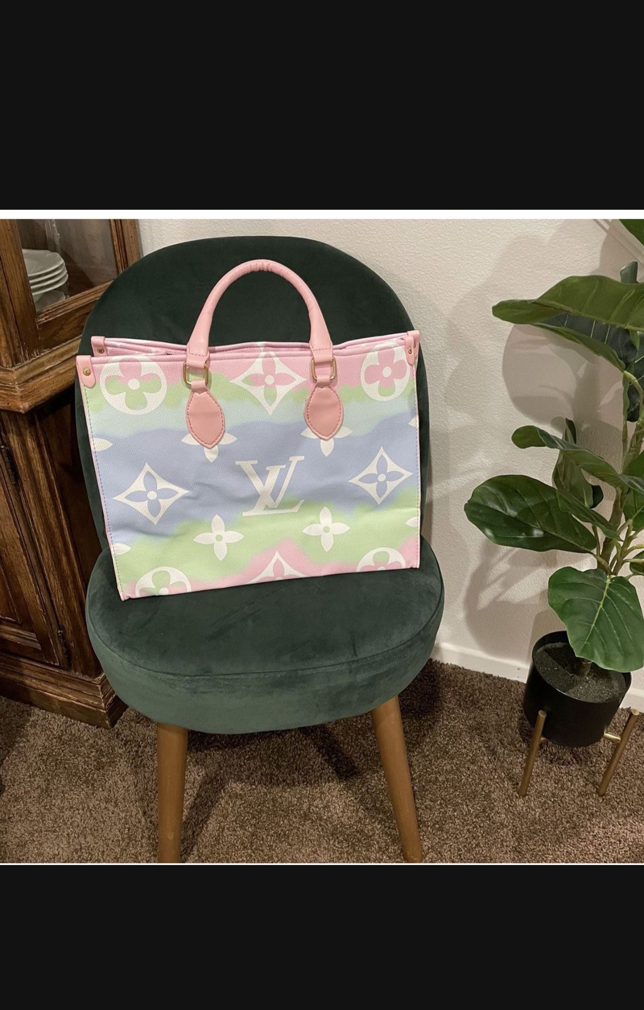 Purse With Red Interior 