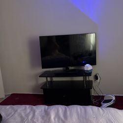 Tv & Tv Stand