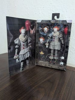NECA REEL TOYS Stephen King IT Figure