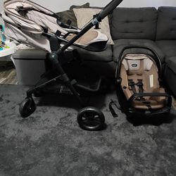 EvenFlo Pivot Stroller/Carseat