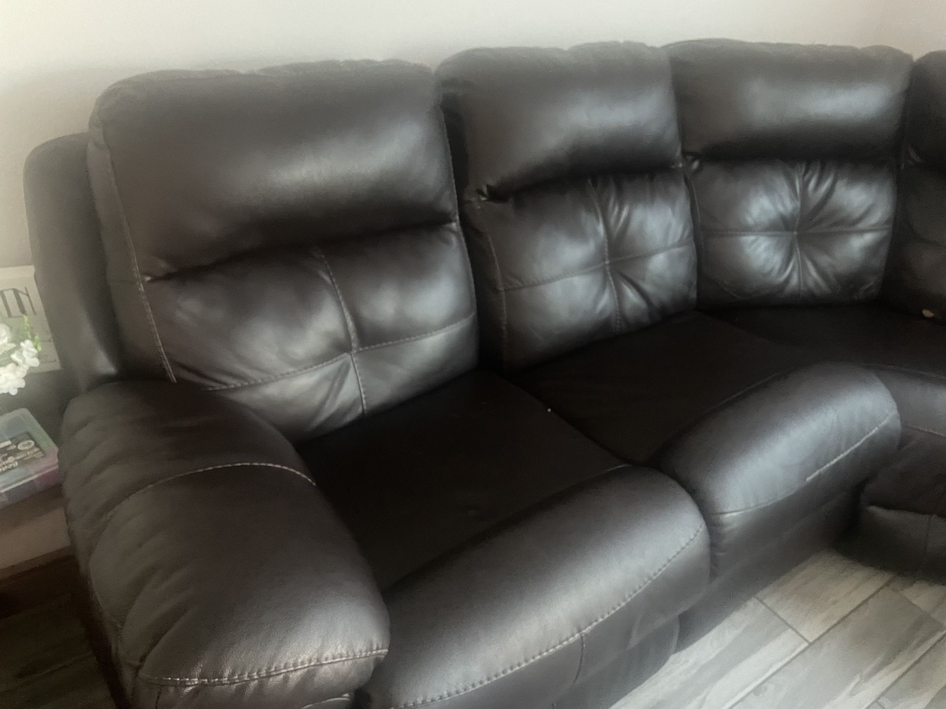 Leather Couch for Sale in Stockton, CA OfferUp