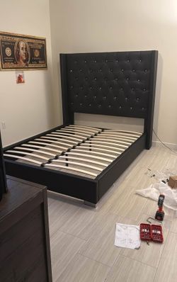 Bed Frames Queen Size / Estructuras de Camas Tamaño Queen 🚚[Fast-Delivery]💨 