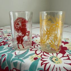 Set Of 2 Vintage Swanky Swing Glasses