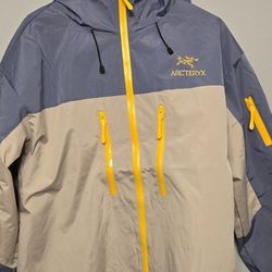 ARCTERYX JACKET 