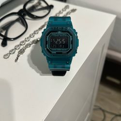 Casio Digital G-Shock DW-B5600G-2