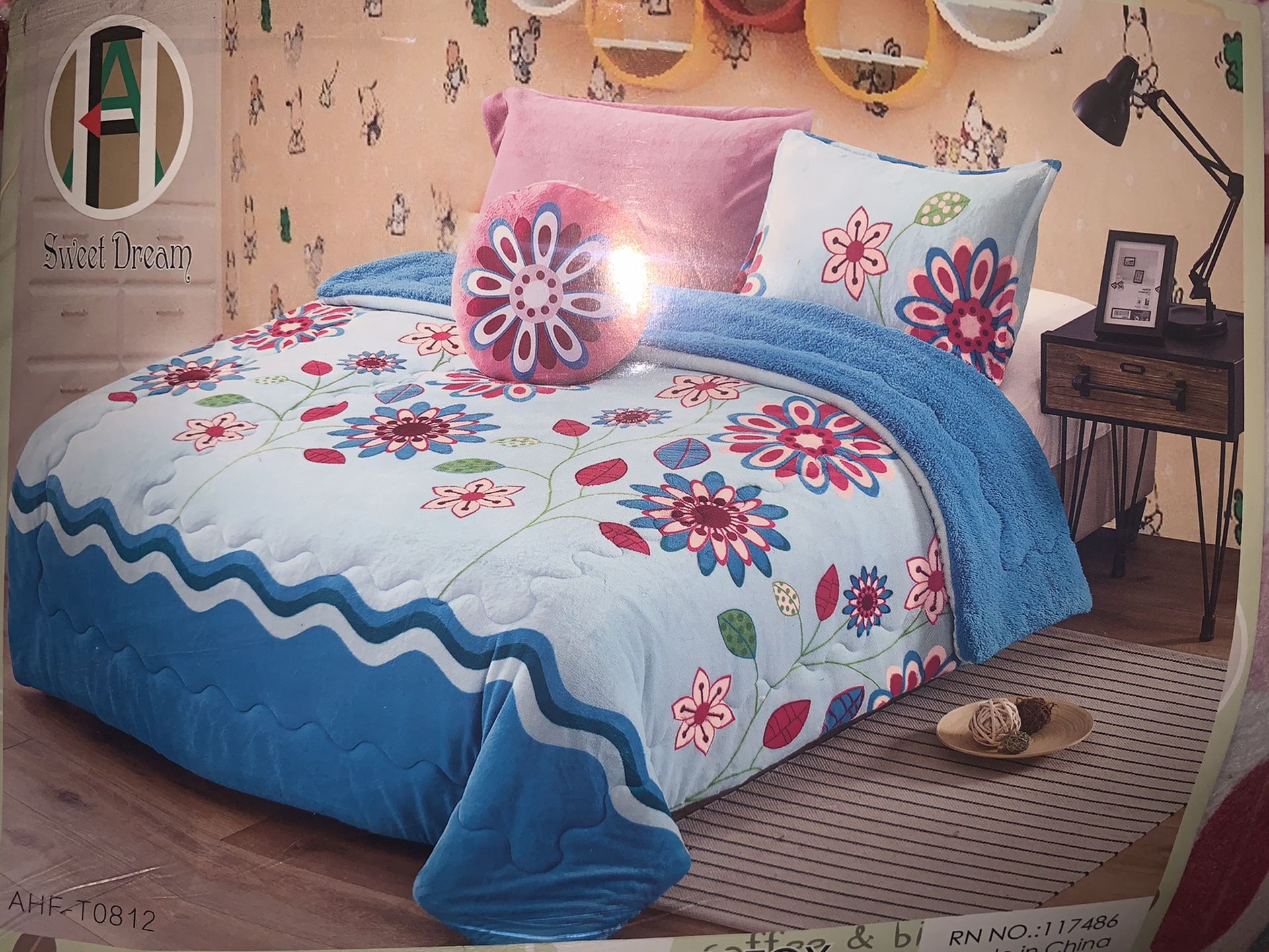 New 3 pc Twin Warm Borrego blanket