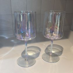 Iridescent wine glasses