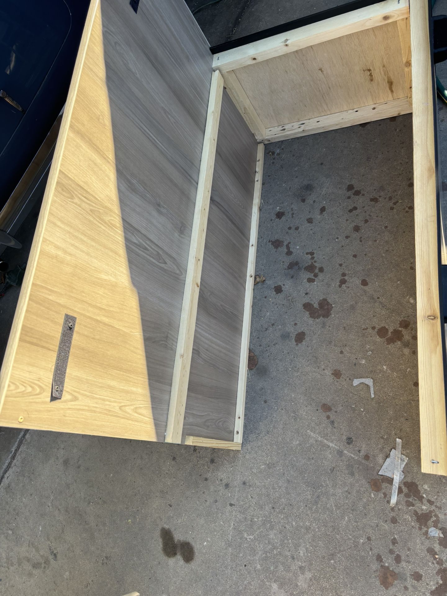 RV Table, Bench And Cushions