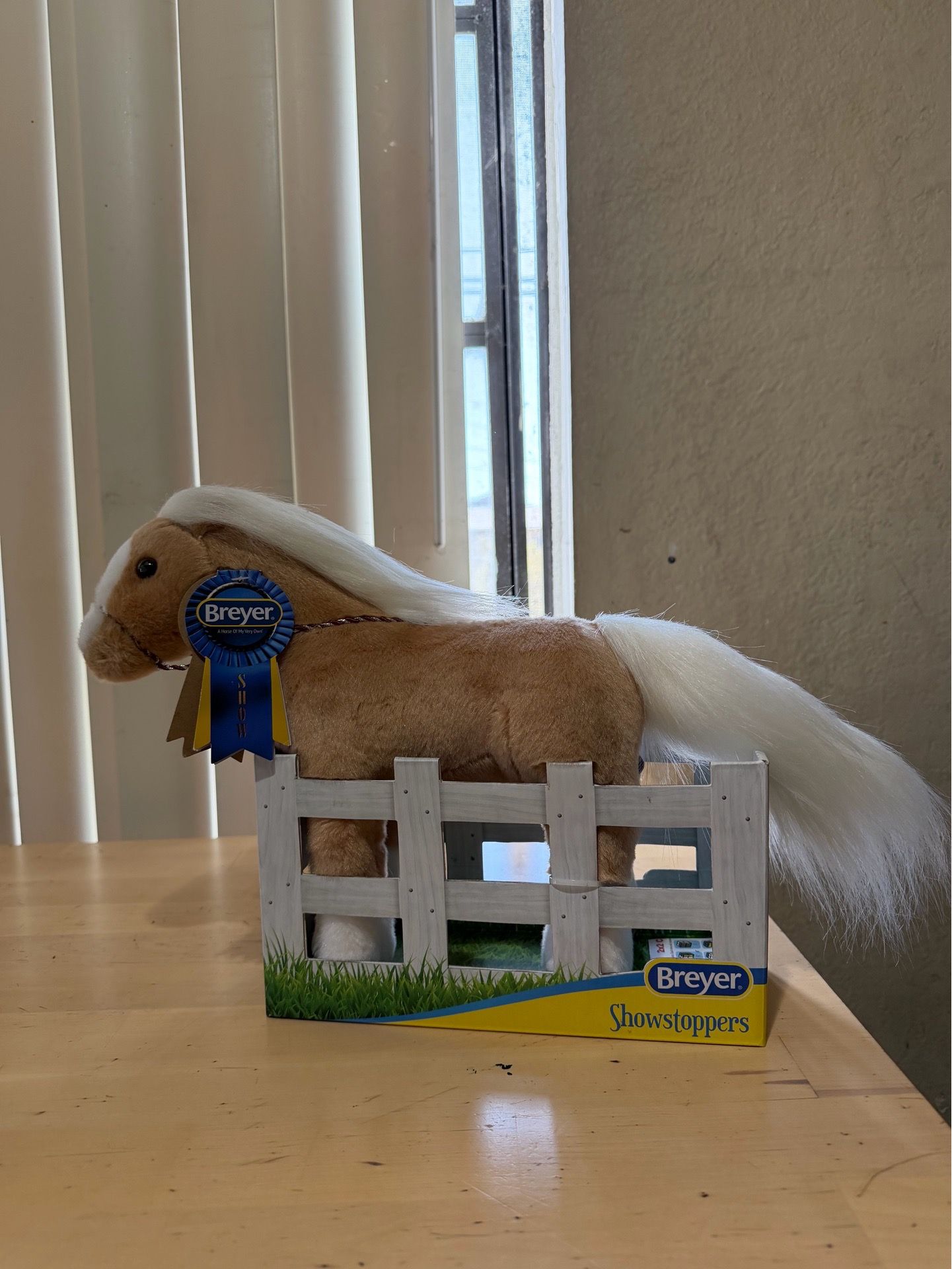 🐴 Breyer Showstoppers Plush Horse w/ Original Box 🐴