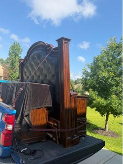 King zise bed frame with dresser and 2 night stand solid wood in great condition