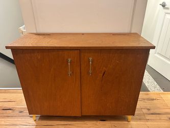 Retro cabinet