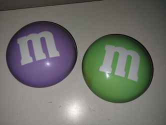 2 Vintage M&M 6.5” Twist Close Purple and Green Storage Container Candy Dish 