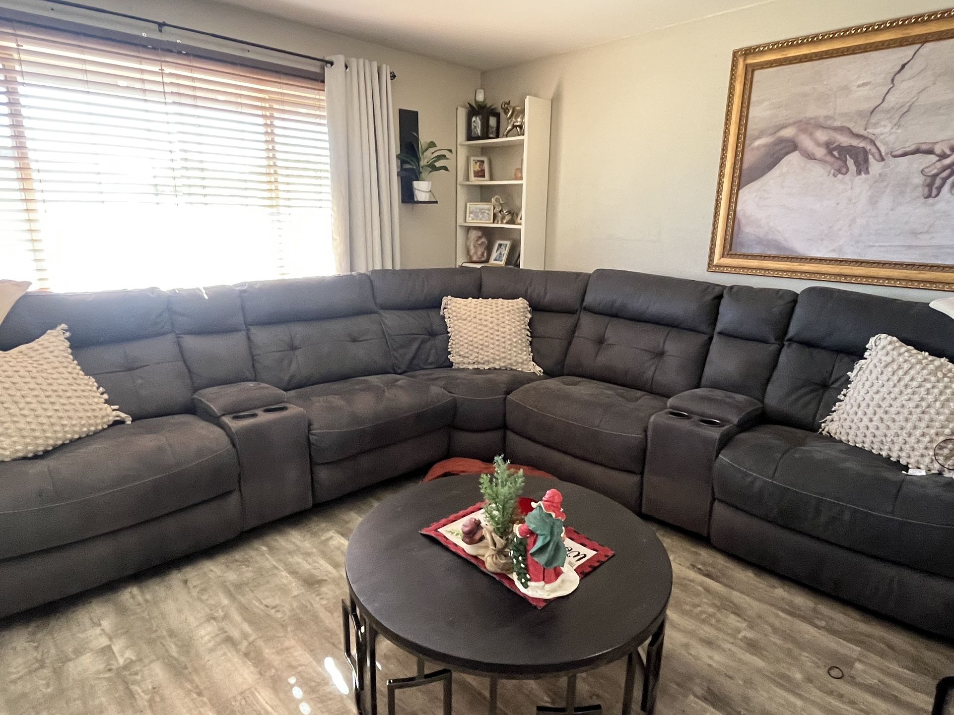 Sectional, Recliners Both Ends, USB Ports