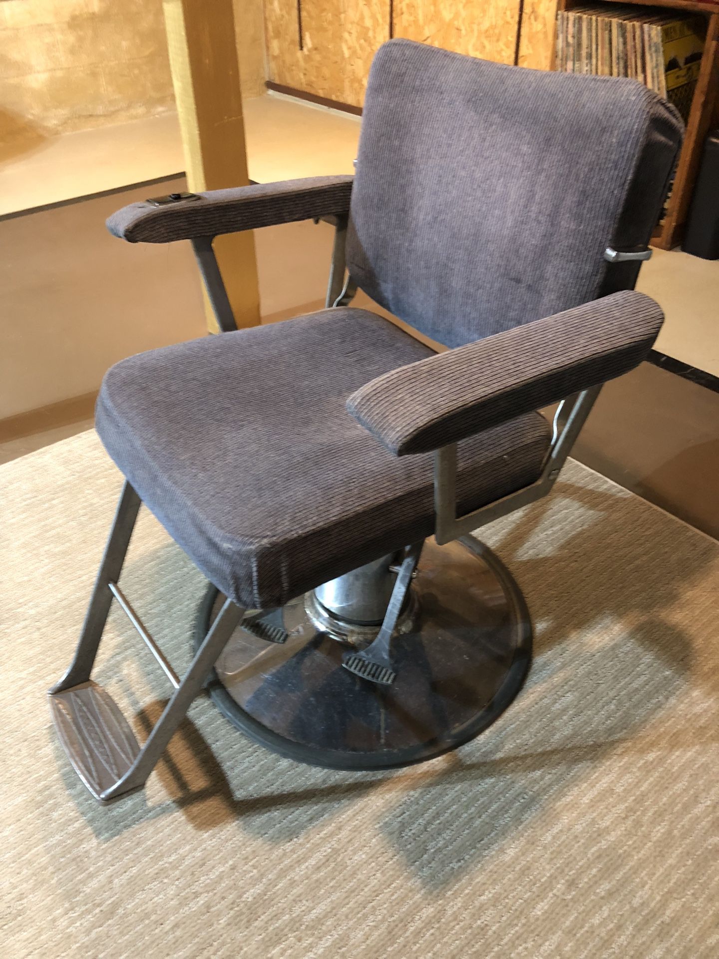 Vintage Styling Chair