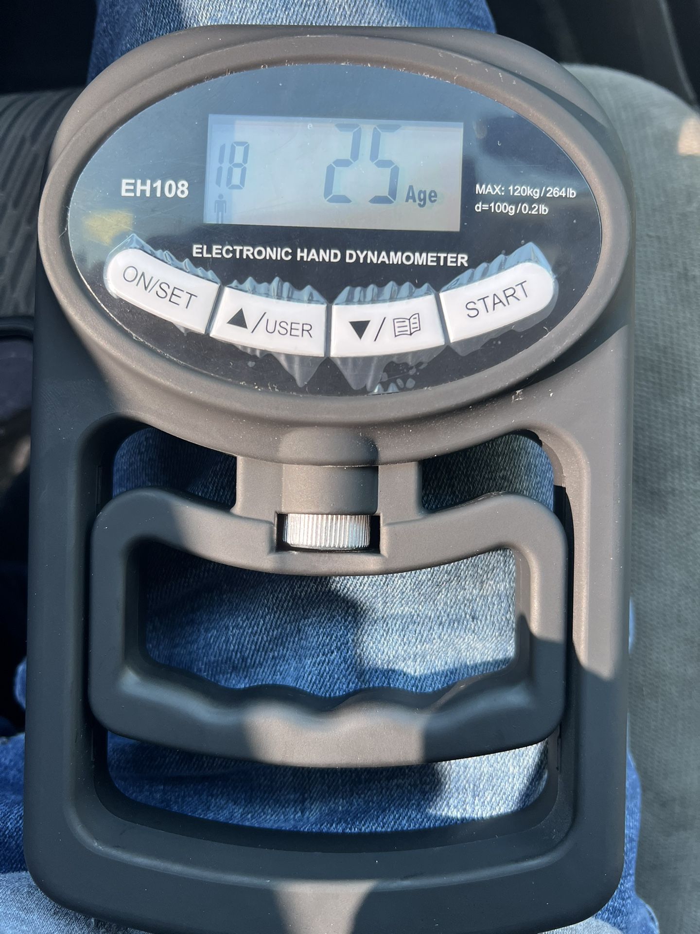 Electronic hand Dynamometer