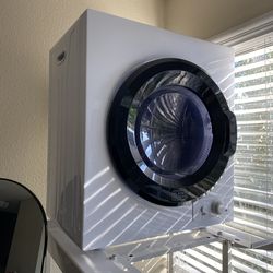 Black + Decker Compact Clothes Dryer