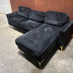 Black Velvet Sectional (Free Delivery)