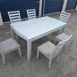 Table And Chairs 