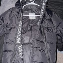 Moncler Puffer 