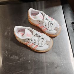 Size  4c Adidas Brand New 