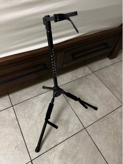 Guitar stand