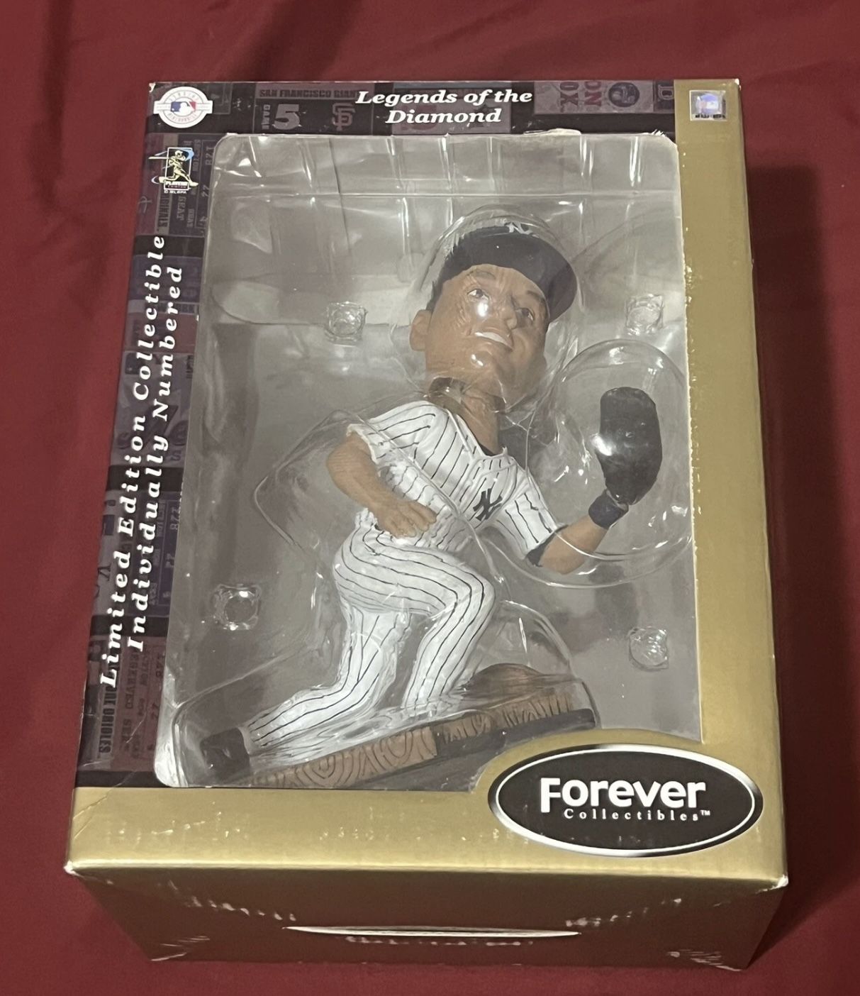 2004 Derek Jeter Legends of the Diamond Vintage Baseball Bobblehead Rare
