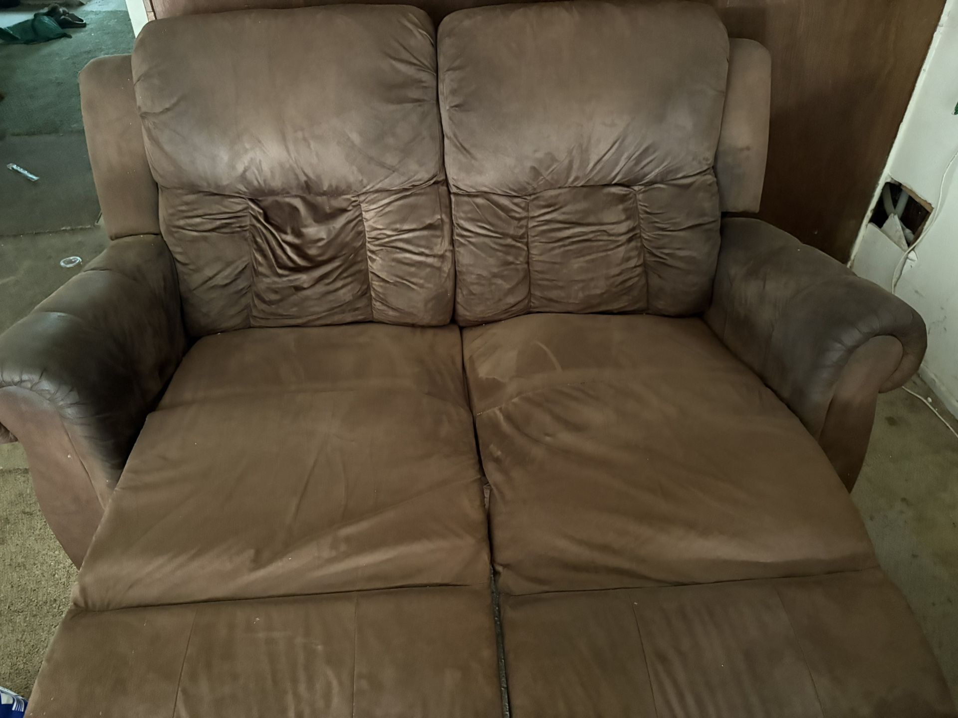 Sofa Free
