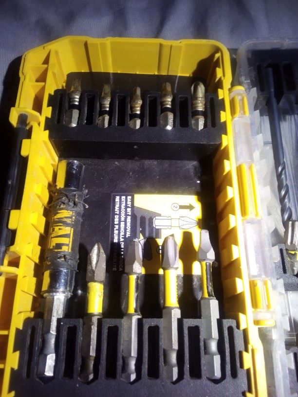 DeWalt Drill Set