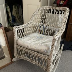 White Rocker Old 