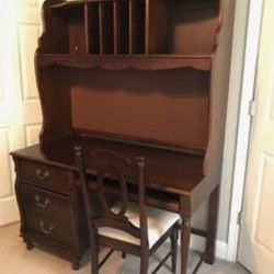 Solid Wood Desk and Hutch with Chair