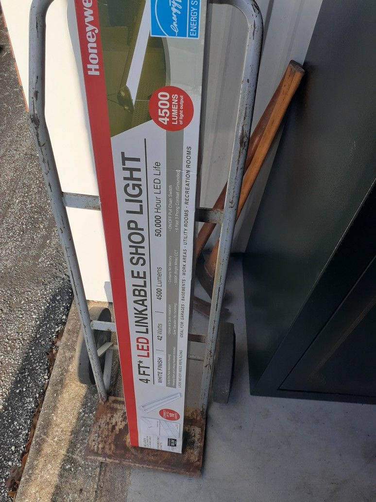 2 /4ft Led Shop Lights