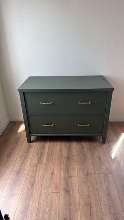Low Dresser