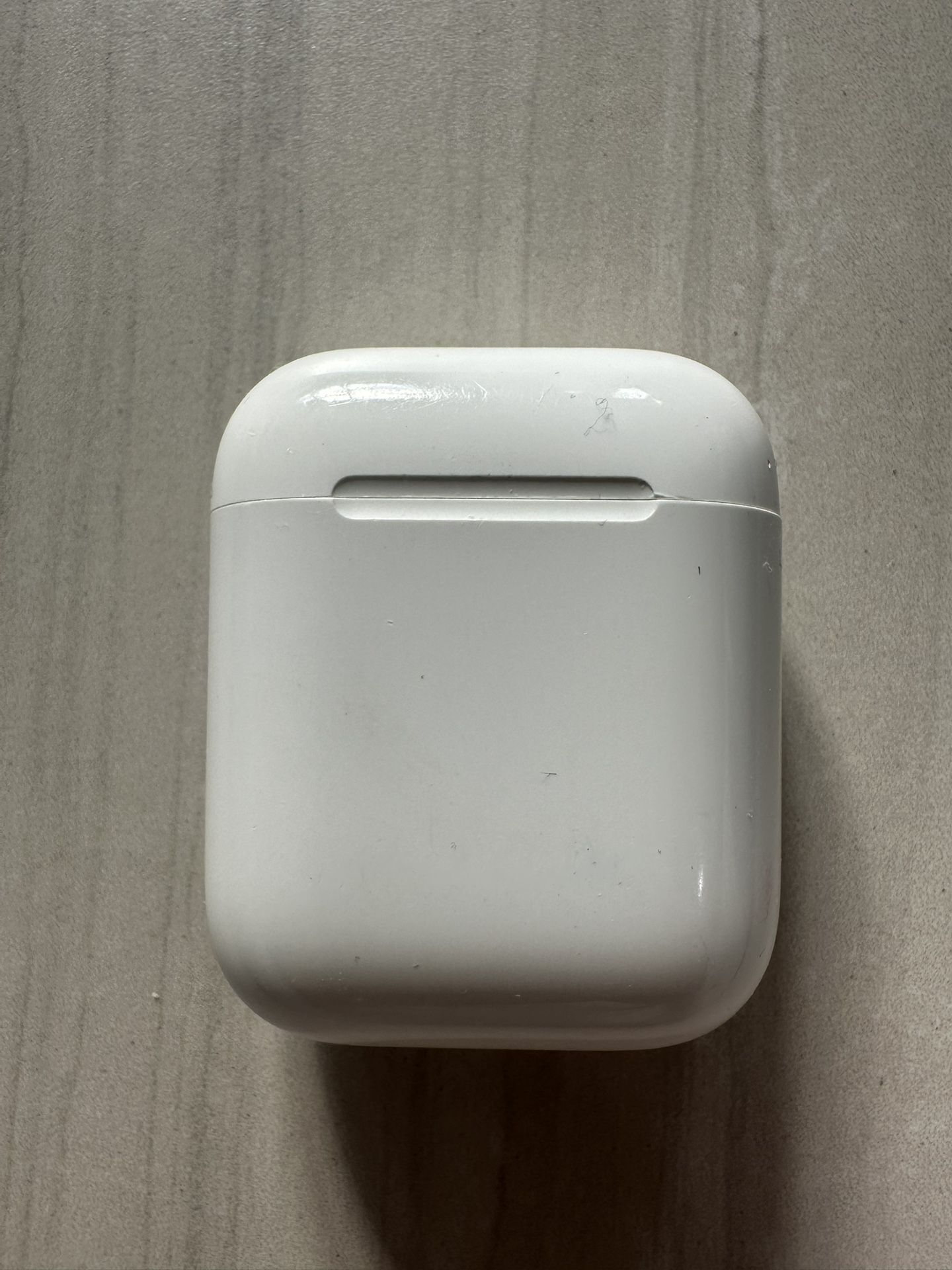 Apple AirPods 1st Generation Earphones
