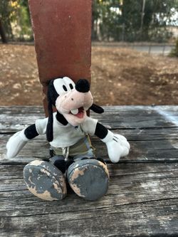 Surf stuffed Goofy