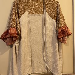 Maurices Size XL Womens Woven Ruffle Short Sleeve Cardigan kimono Adorable Like New Smoke Free  Thumbnail